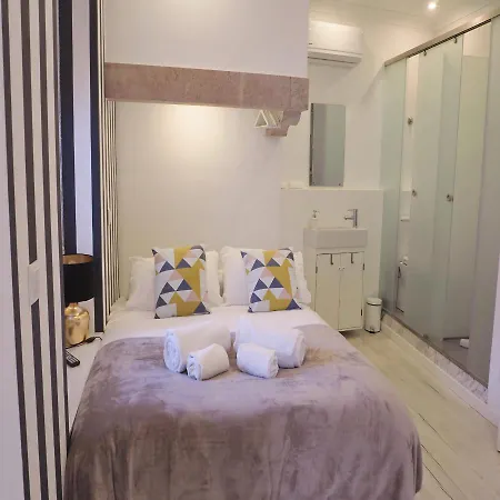 Cozy Avenida Guest house