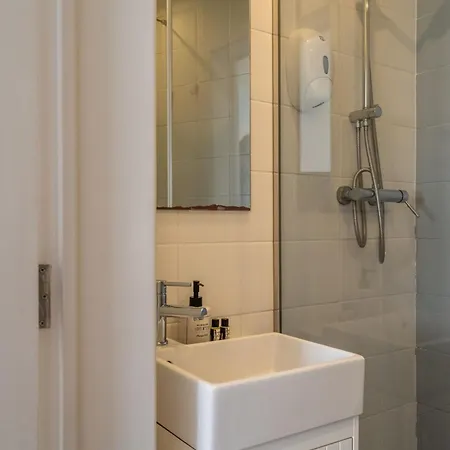 Cozy Avenida Guest house Lisbon
