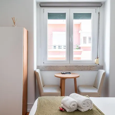 Guest house Cozy Avenida Lisbon