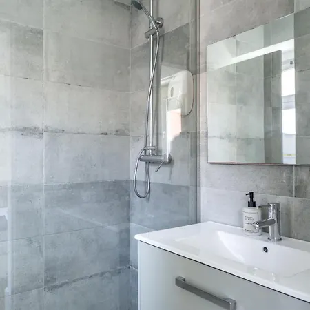 Cozy Avenida 3* Lisbon